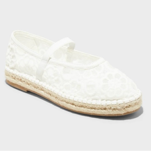 Universal Thread Shoes - Women's Celia Floral Lace Mary Jane Espadrille Flat with Memory Foam Insole 7.5